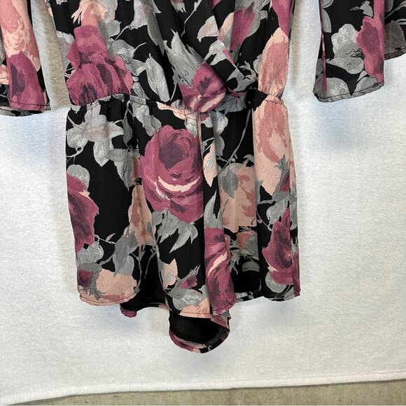 Lulus What’s Bloomin Bell Sleeve Black, Pink & Gray Floral‎ Romper Size S - Picture 5 of 13